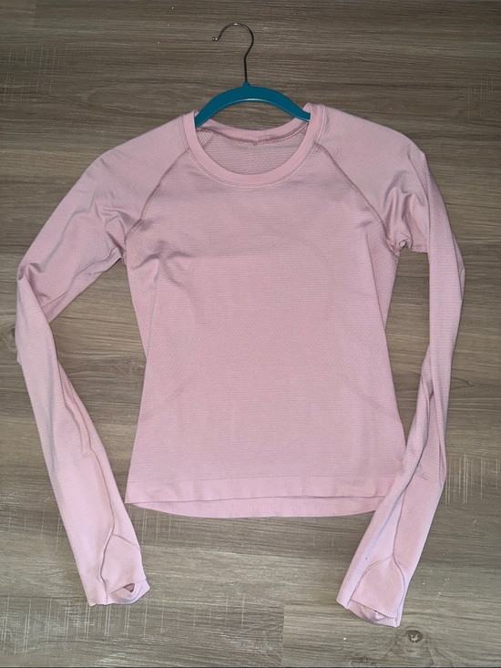 lululemon athletica Tops - Lululemon Swiftly Tech Long Sleeve 2.0 Waist Length Size 6 Meadowsweet pink